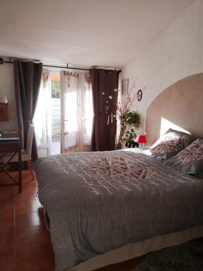 La Colombe Bed and Breakfast Tourrettes Εξωτερικό φωτογραφία